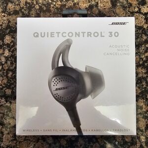 Bose QuietControl 30 QC30 In-Ear Noise Canceling Headphones Earbuds 761448-0010